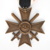 Német Második Világháborús Háborús Érdemkereszt Másodosztálya Kardokkal - Kriegsverdienstkreuz 2. Klasse Mit  Schwertern