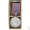 Kép 4/10 - Német Légoltalmi Érdemjel 2. Fokozat Tokjában - Luftschutz Ehrenzeichen 2. Stufe Im Etui