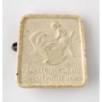 Német Téli Segélyező Jelvény - Anya És Gyermeke - Winterhilfswerk Abzeichen 