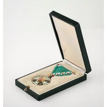 Magyar Tiszthelyettesi Szolgálati Jel III. Fokozata Tokjában