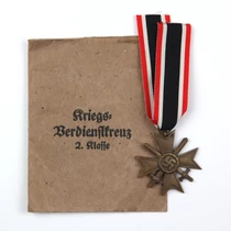 Német Háborús Érdemkereszt Kardokkal Tasakjában - Kriegsverdienstkreuz 2. Klasse Mit Schwertern In Tüte- "August G. Tham"