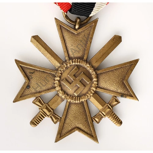 Német Háborús Érdemkereszt Kardokkal - Kriegsverdienstkreuz 2. Klasse Mit Schwertern - "A.E. Kochert"