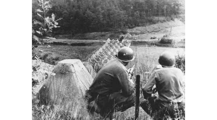 Német Védőfal Érdemjel - A Siegfried-vonal elismerése két felvonásban
